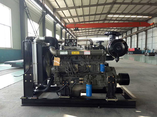 6110柴油機(jī).jpg