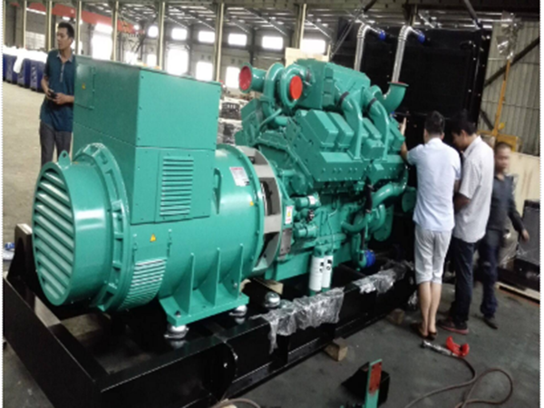 康明斯1000KW發電機組