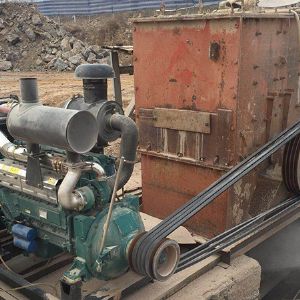柴油機(jī)帶破碎機(jī)